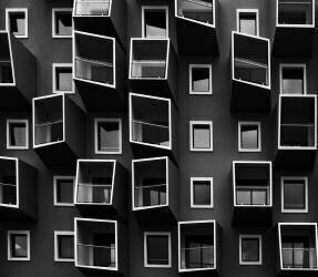 Living in Boxes (Kent Mathiesen) - Muzeo.com