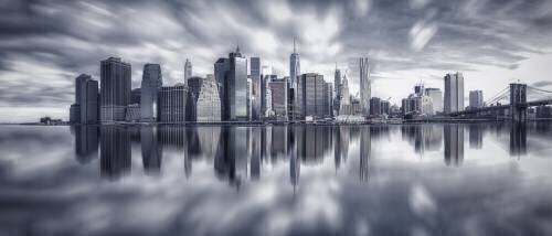 Manhattan Reflection (Michael Zheng) - Muzeo.com