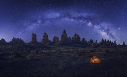 Milky Way Over The Strange Land (Anna Zhang) - Muzeo.com