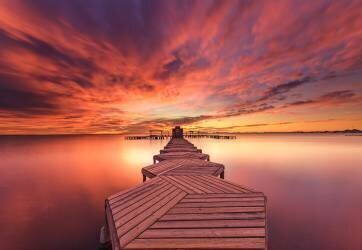 Sunrise at the spa (Jose Antonio Trivino) - Muzeo.com