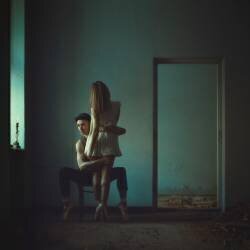 The last embrace (Raluca Arhire) - Muzeo.com