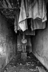 The mystery of clothes hanging out (Carlo Ferrara) - Muzeo.com