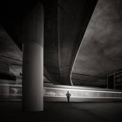 Tram Traffic (Ronny Behnert) - Muzeo.com