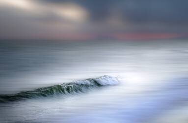 Wave (Jose Antonio Sanchez) - Muzeo.com