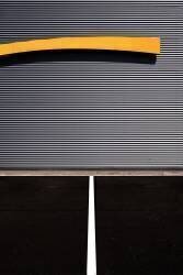 Yellow line (Rolf Endermann) - Muzeo.com