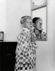 Autoportrait au miroir (Claude Cahun) - Muzeo.com