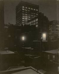 Depuis la fenêtre arrière - 291 (Alfred Stieglitz) - Muzeo.com