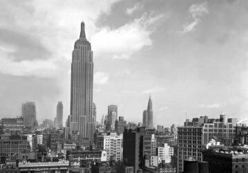 New York Empire State Building (Keystone) - Muzeo.com