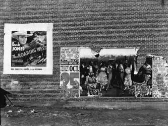 Show poster in Alabama town (Walker Evans) - Muzeo.com