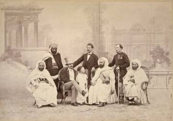 Portrait d'Abd el-Kader avec son entourage (Louis Jean Delton) - Muzeo.com