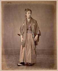 Portrait d'un japonais en costume traditionnel (anonymous) - Muzeo.com