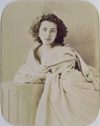 Sarah Bernhardt (1844-1923), tragédienne française (Nadar) - Muzeo.com