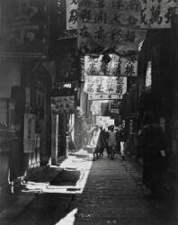 Une rue de Shangai en Chine en 1906. (E. B. Gibbes) - Muzeo.com