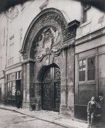 Hôtel Chalon-Luxembourg, Rue Geoffroy L'Asnier, 4e Arrondissement (Eugène Atget) - Muzeo.com