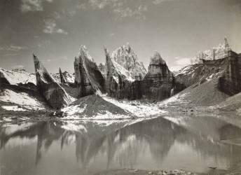 Ice-Needles and Pyramids of the Lower Remo Glacier, Kashmir, 1st January 1915 (Filippo di Filippa) - Muzeo.com