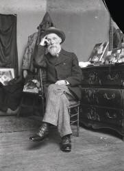 Renoir assis dans son atelier à Paris (anonyme) - Muzeo.com