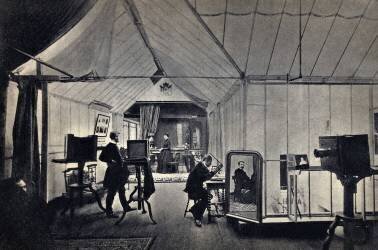 Un atelier de photographe (anonyme) - Muzeo.com