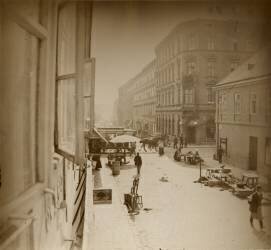 Vue de la fenêtre de l'appartement de Mucha (Alfons Mucha) - Muzeo.com
