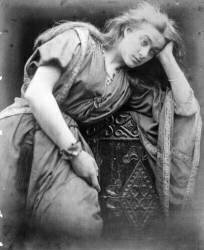 Illustration for the poem 'Mariana' by Alfred (Julia Margaret Cameron) - Muzeo.com
