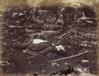 Le dernier sommeil d'un tireur d'élite, Gettysburg, Pennsylvanie (Alexander Gardner) - Muzeo.com