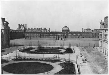Le Louvre et le Palais des Tuileries vus depuis la Cour Napoléon (Edouard Baldus) - Muzeo.com
