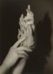 Hand study with figurine (Arnold Genthe) - Muzeo.com