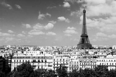 La tour Eiffel vue du toit des Invalides (anonyme) - Muzeo.com