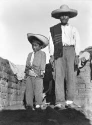 Campesino and Son (Tina Modotti) - Muzeo.com