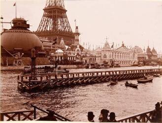 Tour Eiffel, bords de la Seine - Exposition universelle de 1900, Paris (Henri Lemoine) - Muzeo.com