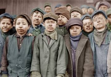 Coal Breakers (Lewis Wickes Hine) - Muzeo.com