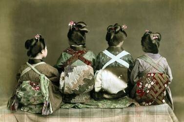 Female dancers (Kusakabe Kimbei) - Muzeo.com