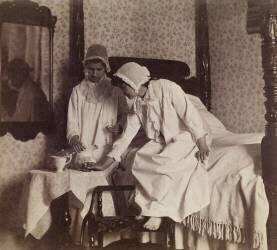 Miss Van Buren and Miss Willoughbly (Thomas Eakins) - Muzeo.com
