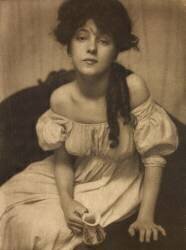 Portrait (Miss N.) (Gertrude Käsebier) - Muzeo.com