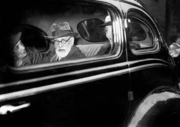 Austrian Psychoanalyst Sigmund Freud (1856-1939) in Paris (Rue des Archives) - Muzeo.com