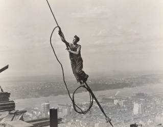 Icarus, Empire State Building (Lewis Wickes Hine) - Muzeo.com