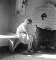Resettled farm child (Dorothea Lange) - Muzeo.com