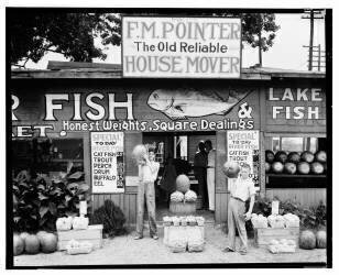 Roadside stand near Birmingham, Alabama (Walker Evans) - Muzeo.com