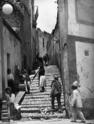 Village Lane, Mexico, 1927 (Tina Modotti) - Muzeo.com