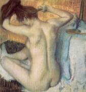 Woman combing her hair (Edgar Degas) - Muzeo.com