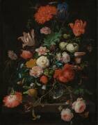 Fleurs dans une carafe de cristal placé sur un piédestal en pierre avec une libellule (Abraham Mignon) - Muzeo.com