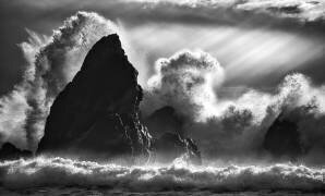 Breaking waves (Takafumi Yamashita) - Muzeo.com