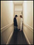 Couple dans le couloir (Max Ferguson) - Muzeo.com