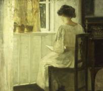 Une femme lisant dans un intérieur ensoleillé (Carl Holsoe) - Muzeo.com