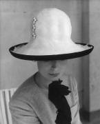 Brimful Of Fashion (William Vanderson) - Muzeo.com