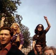 CGT (french trade union) demonstration on may 29 1968 in Paris (Rue des Archives) - Muzeo.com