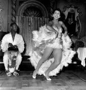 Dancer Nadia Lara in her New Show, in A Cabaret in Paris (Rue des Archives) - Muzeo.com