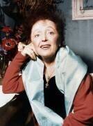 Edith Piaf (Rue des Archives) - Muzeo.com