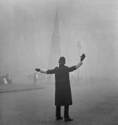 Foggy scene on the Strand, London (John Gay) - Muzeo.com