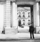 French Officer Alphonse Juin Leaving The Ministry of Defence (Rue des Archives) - Muzeo.com