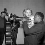 Jeanne Moreau and Miles Davis (Rue des Archives) - Muzeo.com